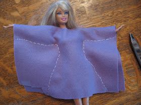 Sewing Barbie Clothes, Barbie Sewing Patterns, Barbie Doll Clothing Patterns, Diy Barbie Clothes, Doll Clothes Patterns Free, Barbie Outfits, Crochet Barbie Clothes, Dolls Clothes Diy, Barbie Clothes Patterns