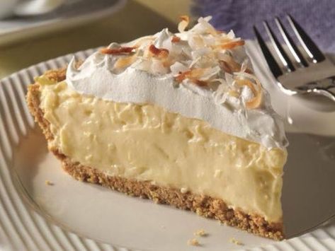 15 Minute Desserts, Coconut Cream Pie Easy, Recipes With Coconut Cream, Coconut Pie Recipe, Coconut Cream Pie Recipes, Coconut Pie, Cream Pie Recipes, Texas Roadhouse, 15 Minute Meals