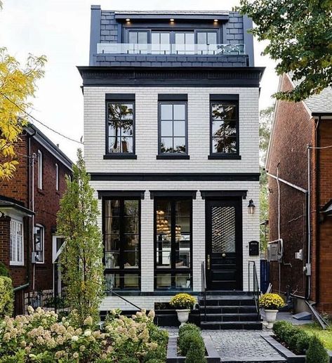 Black And White Painted Brick House, White Brick Townhouse, Italianette House Architecture, Identity Switch, Condo Exterior, Townhouse Exterior, Townhouse Designs, Decor Ikea, Ugly Duckling