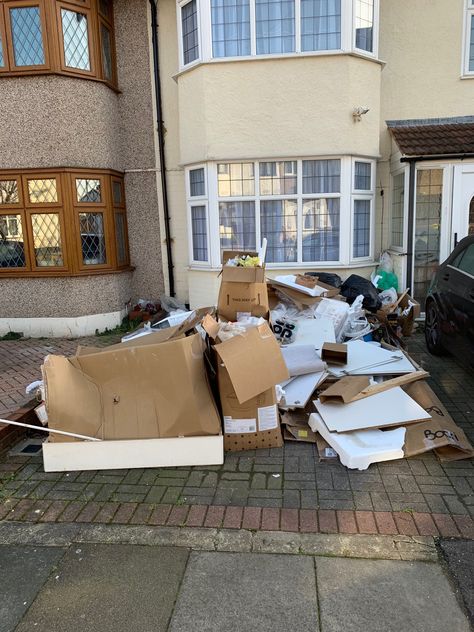 Rubbish Removal Clearance offers a comprehensive range of services including property clearance, waste disposal and recycling. Check out their website for more information: https://www.rubbishremovalclearance.co.uk/property-clearance-bankside-SE1/ #rubbishremovalservices #reliablerubbishremoval #propertyclearance #recycling Rubbish Removal, Lcd Television, Junk Removal Service, Cheap Sofas, House Clearance, Domestic Appliances, Old Sofa, Waste Collection, Junk Removal