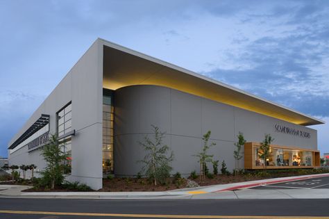 Modern Factory Architecture, Warehouse Design Exterior, Modern Warehouse Design, Terminal Bus, Retail Architecture, Factory Architecture, Modern Factory, Hospital Architecture, Warehouse Design