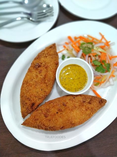 Fish Cutlets, Exotic Food, Xmas Food, Chicken Cutlets, Fried Fish, Fish Recipes, Main Course, Street Food, Food Art