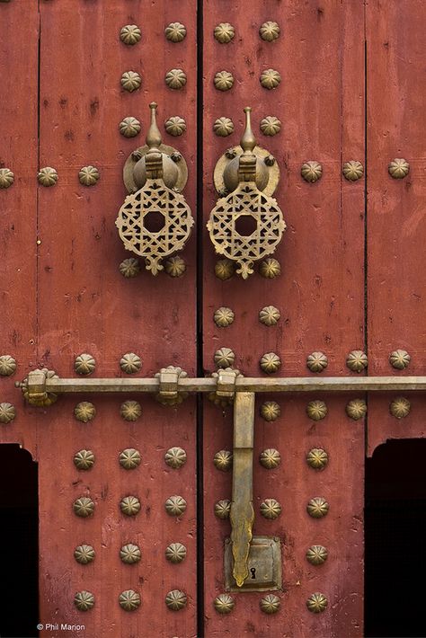 brass door knocker and lock - Meknes, Morocco Brass Knocker, Ancient Doors, Metallic Objects, Meknes Morocco, Moroccan Door, Door Knobs And Knockers, Brass Door Knocker, Door Detail, Cool Doors