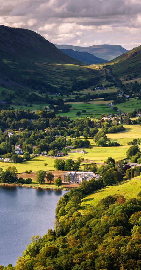 The Lakes England, Uk Landscape Photography, Lake District Aesthetic, Hiking England, Uk Scenery, Cumbria Lake District, Lakes District, Uk Landscape, Uk Nature