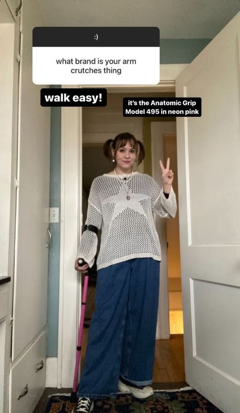 Disabled Fashion, Forearm Crutches, Adaptive Tools, People References, Spoonie Life, Walking Sticks And Canes, High School Outfit, Mobility Aids, Medical Aesthetic