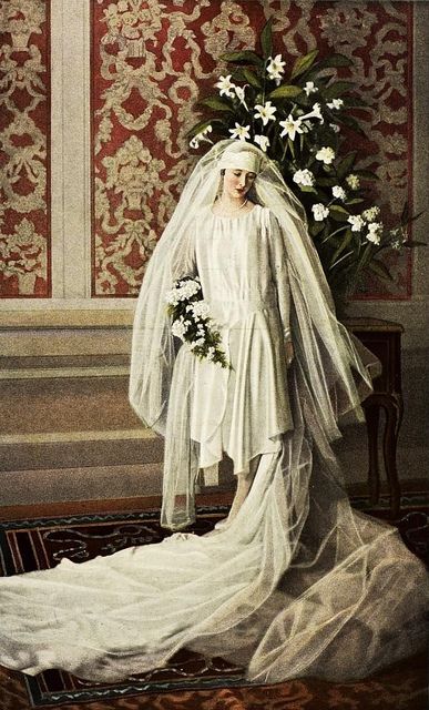 wedding dress 1928 €€€€€.....http://www.pinterest.com/peggyw6/brides/  .....€€€€€€€€€€€€€€€€€€€€€€€€€€€ 30s Wedding, Look Gatsby, Antique Wedding Dresses, 1920s Wedding, Vintage Wedding Photos, Antique Wedding, Victorian Wedding, Wedding Gowns Vintage, Bridal Fashion Week