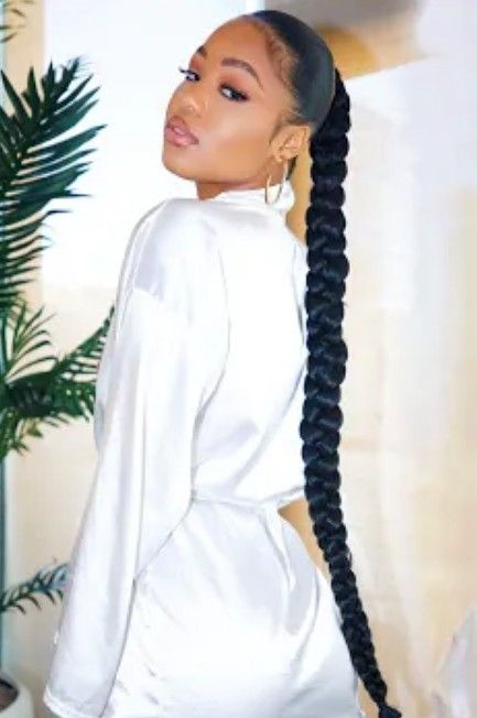 Long braided ponytail for black girls using braiding hair. Jumbo Braid Ponytail, Braided Ponytail Tutorial, High Ponytail Braid, Teaira Walker, Long Ponytail Hairstyles, Human Hair Ponytail Extensions, Sleek Braided Ponytail, Birthday Hairstyles, Black Ponytail Hairstyles