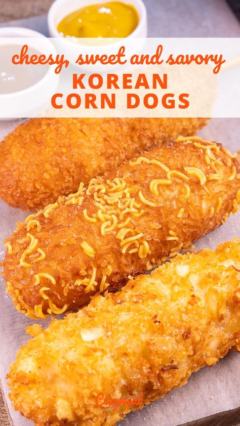 Korean corn dogs have a crispy, slightly chewy, sweet and savory outer shell. Also known as Korean cheese corn dogs because of the melted mozzarella cheese core, it has a range of fun variations for everyone. Korean Cheese Corn Recipe, Hot Dogs And Potatoes Recipe, Korean Cheese Corn Dog, Best Chili Dogs Recipe, Korean Hotdogs, Korean Hot Dog Recipe, Cheese Corn Dogs, Korean Cheese Corn, Korean Corn Dog Recipe