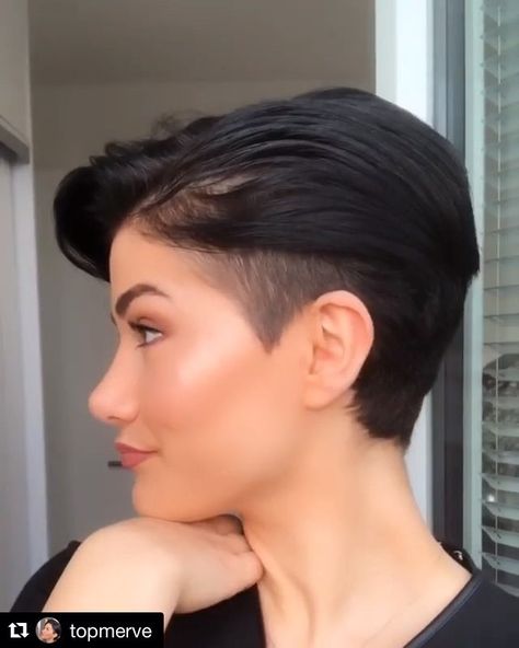 Straight Undercut Women, Pixiecut Undercut, Shortish Hair, Kinds Of Haircut, Chic Short Hair, Korean Short Hair, Girls Short Haircuts, Pinup Art, Hair Streaks