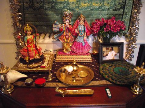 God and Goddess Altar on Diwali Indian Altar Design, Hindu Alter Puja Room, Krishna Altar Home, Krishna Altar, Durga Altar, Lakshmi Altar, Hindu Altar, Hinduism Altar, Prayers Altar Indian