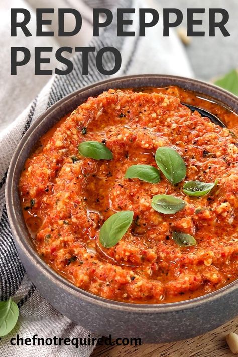 Red Pepper Pesto Recipe, Roasted Red Peppers Recipes, Red Pepper Pesto, Capsicum Recipes, Sweet Pepper Recipes, Pepper Pesto, Red Pepper Recipes, Pesto Recipes, Roasted Capsicum