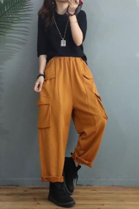 Cassandra Wayne, Nonbinary Fashion Feminine, Plus Size Androgynous Fashion, Androgynous Fashion Plus Size, Orange Pants Outfit, Academic Fashion, Trans Fashion, Enby Fashion, Plus Size Cargo