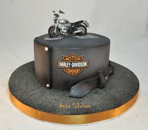 Motorcycle Cake For Men, Men Birthday Parties, Birthday Motorcycle, Bolo Motocross, Motorcycle Birthday Cakes, Motorbike Cake, Cake For Men, Harley Davidson Cake, Harley Davidson Birthday