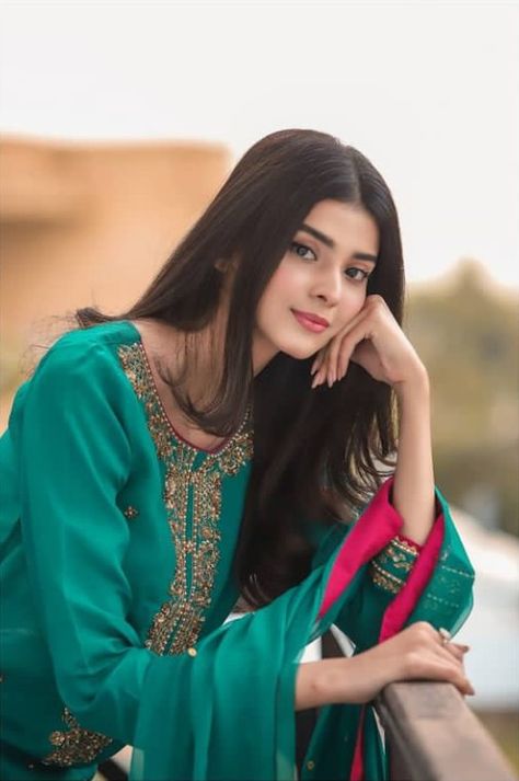 Stylish Dpz, Girl Crush Fashion, Simple Pakistani Dresses, Stylish Girl, India, Green, Pink, On Instagram, Instagram