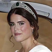 This Royal Wedding Dress Is The Most Gorgeous Of All Celebrity Wedding Hair, Eugenie Wedding, Wedding Hairstyles And Makeup, Jack Brooksbank, Meghan Markle Wedding, Bridal Jewels, Royal Tiaras, Elisabeth Ii, Royal Brides