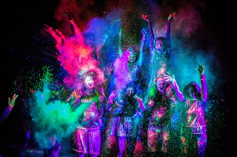 Glow Run, Colour Run, Glow Birthday Party, Holi Festival Of Colours, Black Lights, Glow Birthday, Mini Vacation, Color Festival, 14th Birthday