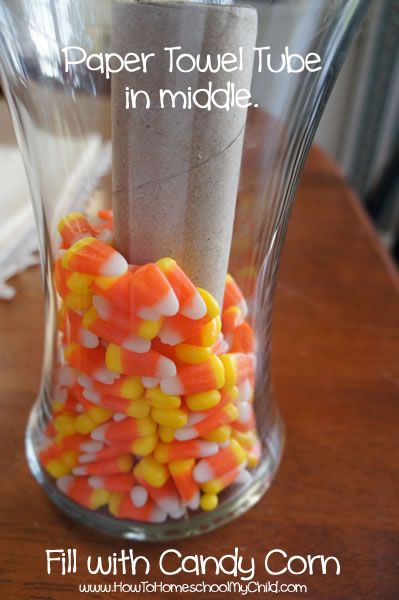 Fall Centerpieces with Candy Corn: I think that paper towel tube is brilliant! Centerpieces With Candy, Angel Gif, Outside Fall Decor, Fall Centerpieces, Paper Towel Tubes, Thanksgiving Activities For Kids, Fall Deco, Thanksgiving Activities, Theme Halloween