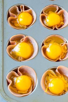 Kosblik Idees, Breakfast Ideas For A Crowd, Ham And Egg Cups, Egg Cups Breakfast, Eggs Recipes, Eggs Breakfast, Ham And Eggs, Fun Kitchen, Egg Muffins