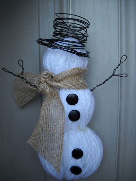 35+ snowman crafts ideas for kids, preschoolers and adults. Homemade snowman crafts to make and sell. Fun and easy snowman projects, patterns. How to make snowmen using clay, paper, felt. Snowman art. Diy Schneemann, Christmas Paintings On Canvas, Diy Snowman, Canvas Easy, Snowman Crafts, Burlap Ribbon, Noel Christmas, Christmas Paintings, Winter Crafts