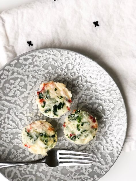 Starbucks Copycat Sous Vide Egg Bites - Kozy and Co Filipino Pork Bbq, Sous Vide Egg Bites, Starbucks Egg Bites, Sous Vide Egg, Healthy Low Carb Dinners, Egg Bites Recipe, Eggs In Peppers, Sous Vide Recipes, Best Instant Pot Recipe