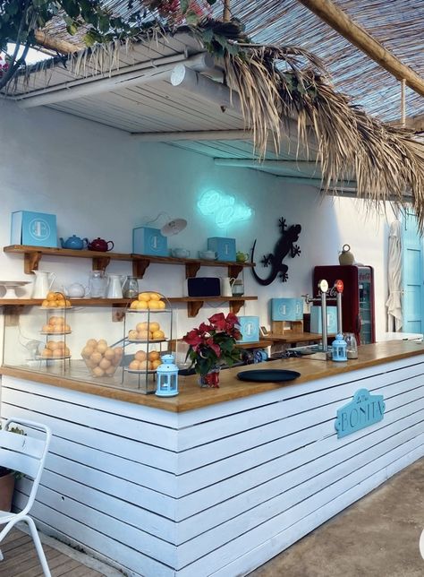 Tropical Bakery Design, Surf Bar, Surf Cafe, Mexican Restaurant Decor, Outdoor Restaurant Design, Cafe Concept, Cafe Shop Design, Beach Cafe, Outdoor Cafe