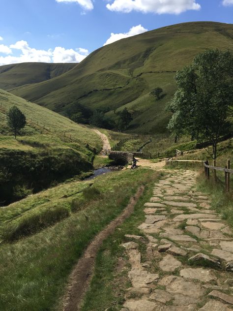 Edale, camping, landscape, Peak District m, Jacobs ladder Peak District Aesthetic, English Countryside Landscape, British Countryside, Peak District, English Countryside, Lake District, Travel Aesthetic, Pretty Places, Nature Pictures