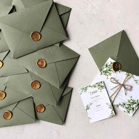 Diy Your Wedding, Wedding Invitation Trends, Stylish Wedding Invitation, Boda Diy, Handmade Envelopes, Sage Green Wedding, Green Wedding Invitations, Handmade Wedding Invitations, Invitations Diy