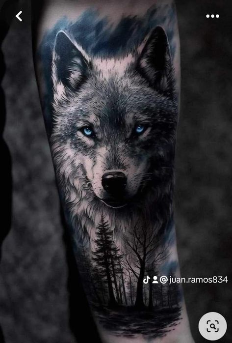 Wolf Tattoo On Forearm, Tato Wolf, Tato Women, Half Sleeve Tattoos Wolf, Woman Tattoo Ideas, Wolf Face Tattoo, Wolf Pack Tattoo, Wolf Tattoo Forearm, Husky Tattoo