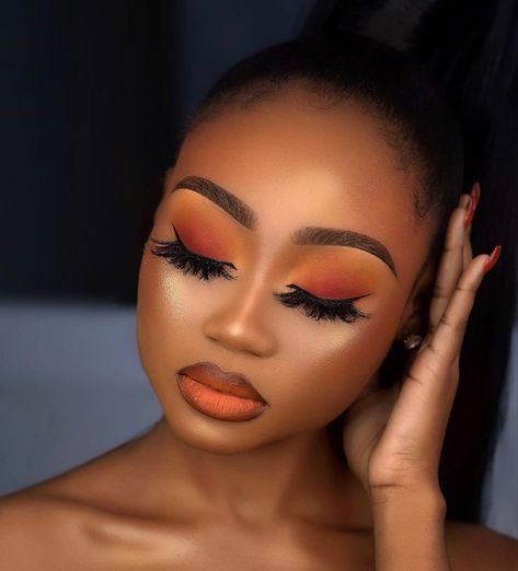 Fall Make Up Looks Black Women, Fall Eyeshadow Looks Black Women, Orange Lipstick Looks, Orange Lipstick Makeup Looks, Smokey Orange Eye Makeup, Orange Makeup Black Women, Makeup Look On Black Women, Orange Eyeshadow Looks Black Women, Orange Makeup Looks Black Women