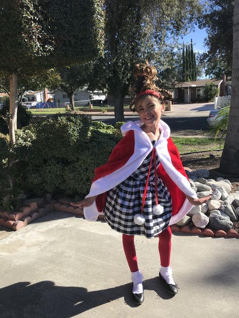 #Cindylouwho #diyhalloween #costumes #christmas #drseuss #thegrinch #cindylou Who Costume Dr Suess, Cindylouwho Costume, Cindy Lou Costume, Cindy Who, Cindy Lou Who Costume, Grinch Costumes, Cindy Lou Who, Dr Suess, Cindy Lou