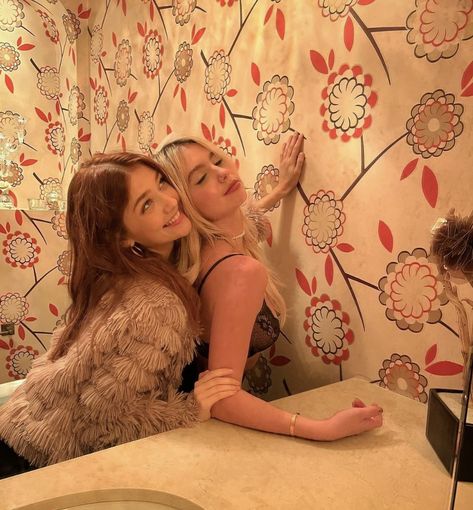 Erin Moore, Lilia Buckingham, Forever My Girl, Friend Pictures Poses, Secret Relationship, Sisters Forever, Lily Evans, Marauders Era, The Marauders