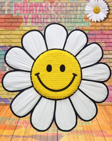 Happy Face Pinata, Daisy Piñata, Daisy Pinata, Piñata Aesthetic, Daisy Party, Bullet Journal School, Happy Face, Cool Kids, Smiley