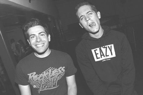 Hoodie Allen and G Eazy. The two most talented and most gorgeous and most whitest men in the rap game Always Be Happy, Colson Baker, Hoodie Allen, G Eazy, University Of Oregon, Band Stuff, Fire Fits, Teen Vogue, Attractive People