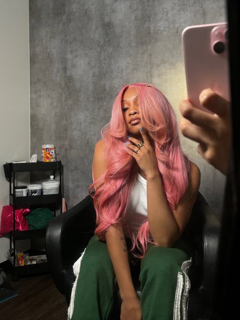 💕 (@Ally_bandZ) on X Pink Hair Outfits, Cotton Candy Hair, Light Pink Hair, Edges Hair, Blonde With Pink, Protective Hairstyles Braids, Pink Barbie, Sew In, Wig Styles