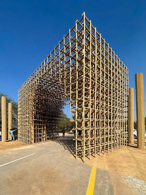 Sustainable bamboo installations that aren’t built to last Monument In India, Installation Architecture, Bamboo Structure, Concrete Column, Bamboo Architecture, Bamboo Construction, Temporary Structures, Bamboo Art, States Of India