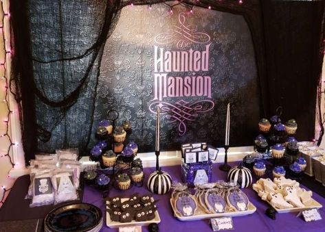 7th annual Halloween Party  | CatchMyParty.com Haunted Mansion Halloween Party Ideas, Haunted Mansion Party Games, Haunted Mansion Party Food, Haunted Mansion Themed Party, Haunted Mansion Halloween Party, Haunted Mansion Party, Adult Halloween Party Food, Mansion Party, Haunted Mansion Halloween