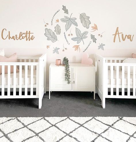 norsu interiors on Instagram: “When your very clever @norsuhome styling team designs a twin nursery and the pics almost break the internet... 😍😍😍 Seriously, how delicious…” Twins Nursery Small Room, Nursery Ideas Twins, Literary Nursery, Boy Girl Twin Nursery, Twin Nursery Ideas, Vintage Nursery Ideas, Twin Babies Nursery, Twin Nursery Gender Neutral, Twin Nursery Room