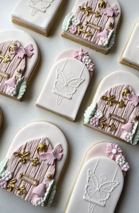 Fairy Tale Cookies Decorated, Enchanted Cookies Decorated, Fairytale Cookies Decorated, Fairy Biscuits, Fairy First Birthday Cookies, Fairy Cookies Decorated, Enchanted Forest Cookies, Fairy Sugar Cookies, Vegetable Garden Cake