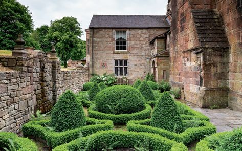 Old English Garden, Biddulph Grange Gardens, White Climbing Roses, Knot Garden, Stachys Byzantina, Parterre Garden, Hall House, Beauty House, Enchanting Garden