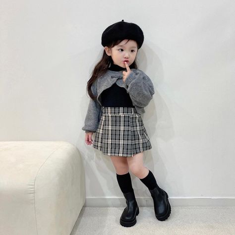 Korean Outfits Skirts, Western Party Wear, Halloween Outfits For Kids, Magical Childhood, Cultural Background, Stylish Kids Outfits, Girl Fashion Style, Japan Outfit, Kids Dress Wear