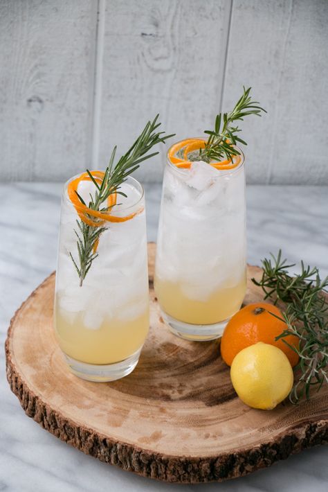 Meyer Lemon and Rosemary Tom Collins - My Kitchen Love Warm Fall Cocktails, Spring Drinks Cocktails, Holiday Cocktail Recipes, Cucumber Cocktail, Keto Cocktails, Cocktail Photography, Tom Collins, Lemon Rosemary, Holiday Cocktail