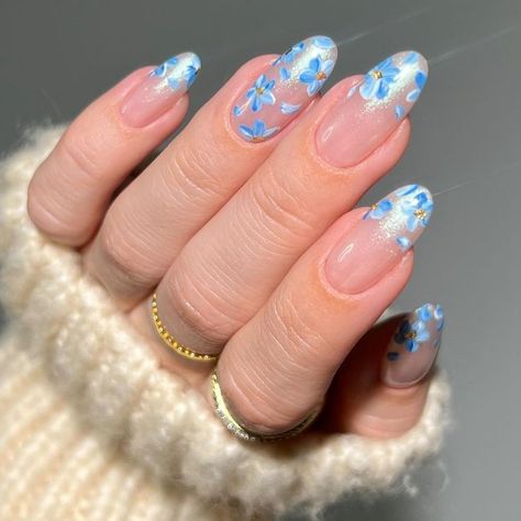 Blue Prom Nails, Color Block Nails, April Nails, Retro Nails, Art Deco Nails, May Nails, Spring Nail Art, Minimalist Nails, Prom Nails