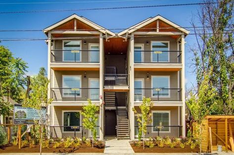 Floor Plan Apartment Building, Simple Apartment Exterior, Suburban Apartment Building, Dorm Building Exterior, Small Apartment Complex, Small Apartment Building, Office Floor Plan, Apartments Exterior, Apartment Exterior