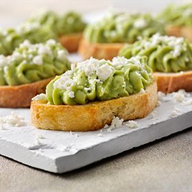 AVOCADO MOUSSE CROSTINI WITH FETA Avocado Mouse, Mouse Recipes, Avocado Dessert, Avocado Mousse, Serrano Pepper, Creole Recipes, Blue Flame, Veggie Tray, Mousse Recipes