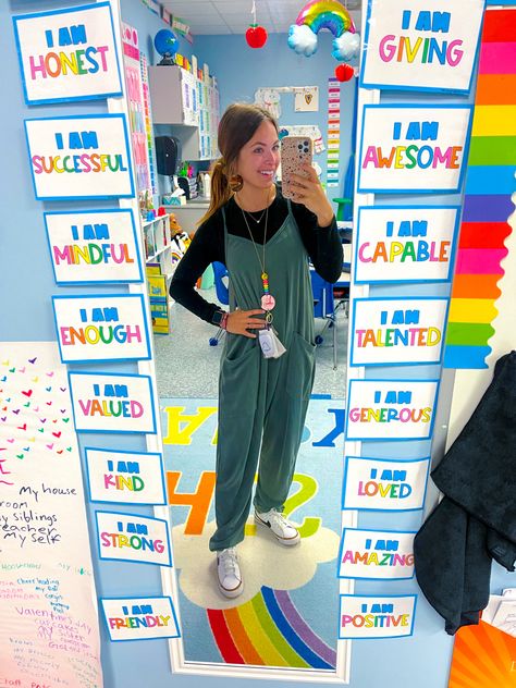 Bcba Outfits, Preschool Teacher Aesthetic, Prek Teacher Outfits, Teacher Outfits Preschool, Teacher Appropriate Outfits, Daycare Outfits, Teacher Core, Casual Teacher Outfits, Preschool Teacher Outfits