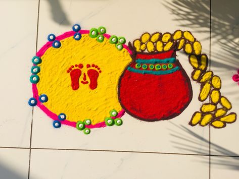 Dhanteras special Rangoli 🏵 Dhan Teras Rangoli Simple Modern, Siyaram Rangoli, Rangoli Designs Latest Dhanteras, Dhan Teras Rangoli Design, Dhan Teras Rangoli, Dhan Teras, Dhanteras Rangoli, Rangoli Competition, Rangoli Diwali