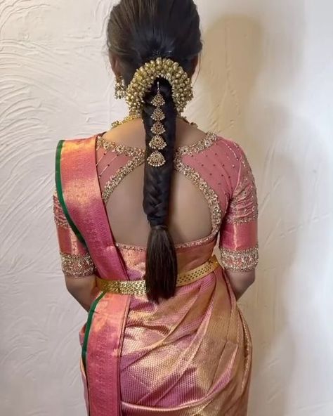 Veni Designs For Hair, Hair Styles For Marriage Function, Jadai Designs, Hair Accessories Indian, Hairstyle For Saree, Bride Blouse, Indian Dress Up, Saree Drape, Hair Style On Saree