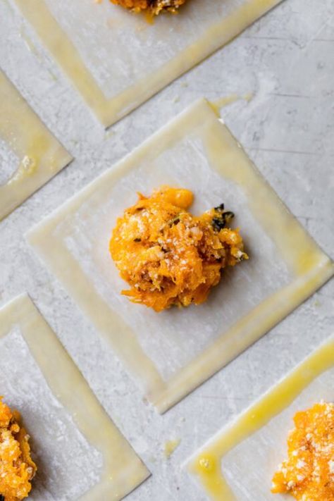 Butternut Ravioli wonton wrapper recipe Butternut Ravioli, Butternut Squash Ravioli Recipe, Squash Ravioli Recipe, Making Your Own Pasta, Butternut Squash Recipes Pasta, Baked Wontons, Squash Pasta Recipe, Wonton Wrapper Recipes, Sage Butter Sauce