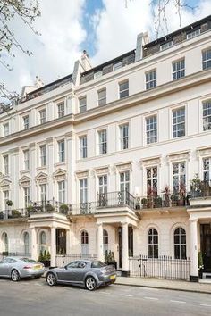 Eaton Square London, Classical Apartment, Pimlico London, British Buildings, White Stucco House, Regency Architecture, London Homes, Eaton Square, London Square