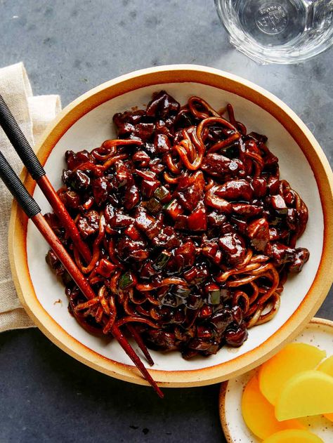 Jajangmyeon (Noodles with Black Bean Sauce) Korean Sweet Potato Noodles, Easy Asian Noodle Recipes, Easy Asian Noodles, Korean Sweet Potato, Black Bean Noodles, Bean Noodles, Asian Noodle Recipes, Bean Sauce, Black Bean Sauce